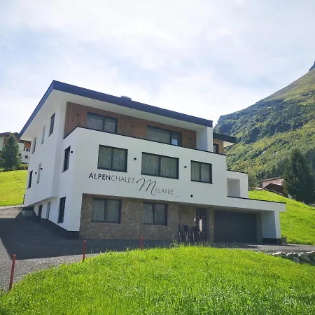 Alpenchalet Melanie - Inklusive Silvretta Card Premium Apartment Galtuer