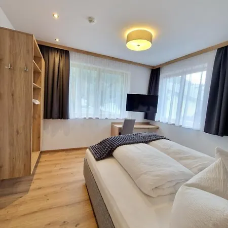Alpenchalet Melanie - Inklusive Silvretta Card Premium Apartment Galtür